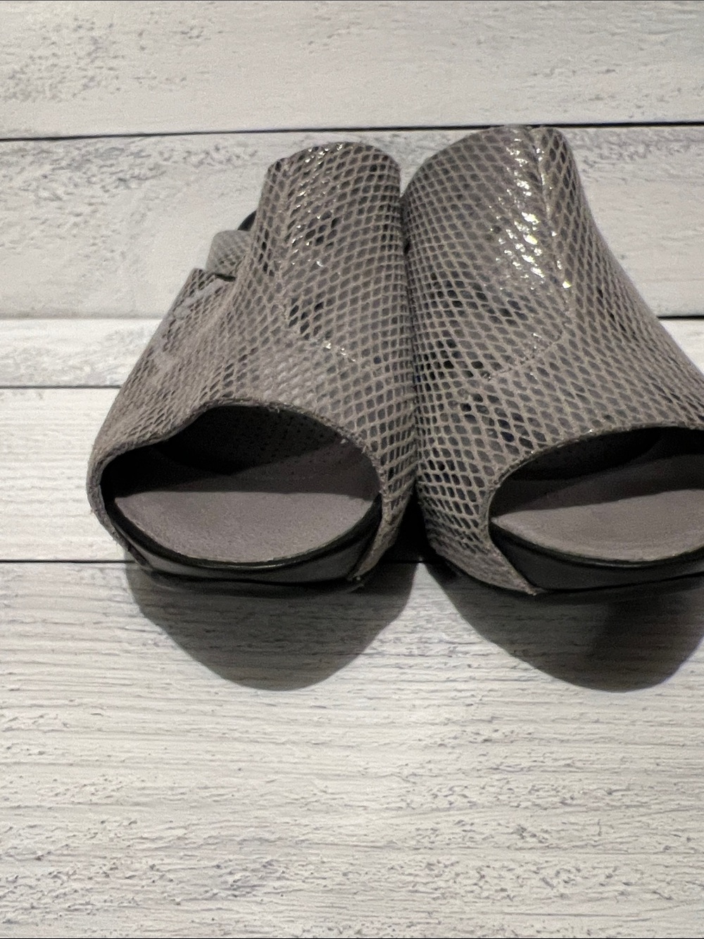 Tsubo Gray Open-Toe Slide Sandals with Textured Upper - Picture 5 of 9
